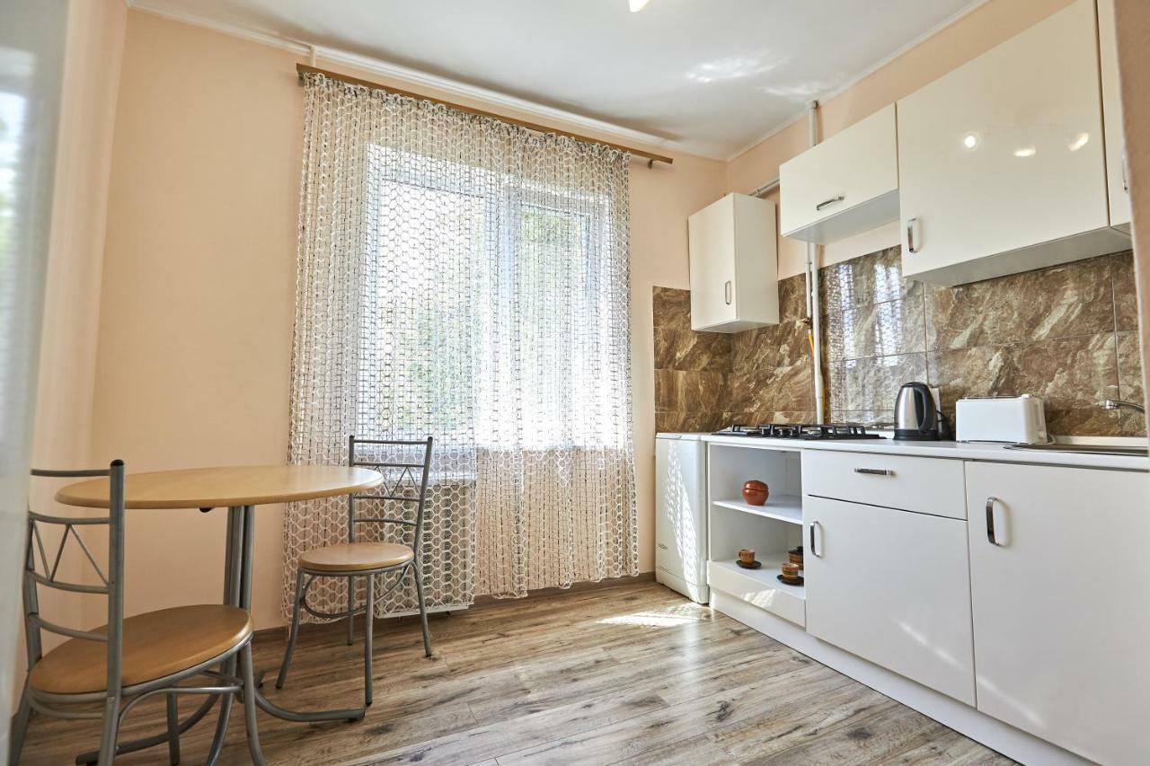 Babylon Apartments On Kievskaya Street Rivne Kültér fotó